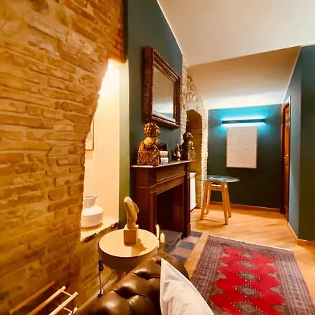 Vermaaten Boutique Suites Amber Todi Exterior foto